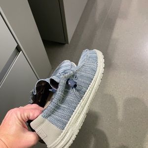 hey dudes, wore only once indoors, men’s size 8